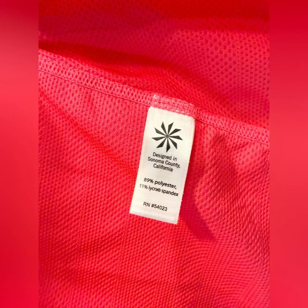 Athleta Spinner Half Zip Running Performance Pullover 
Coralade, Large - Picture 5 of 7
